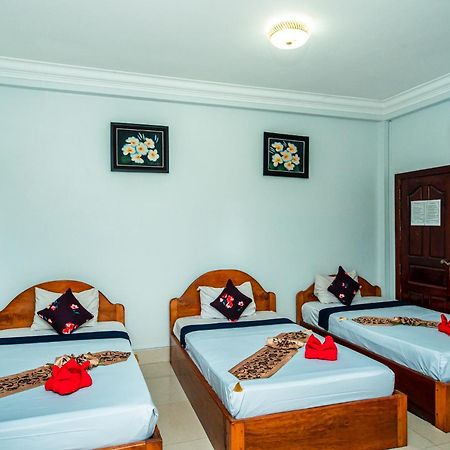 Golden Papaya Guesthouse Siem Reap Exterior photo